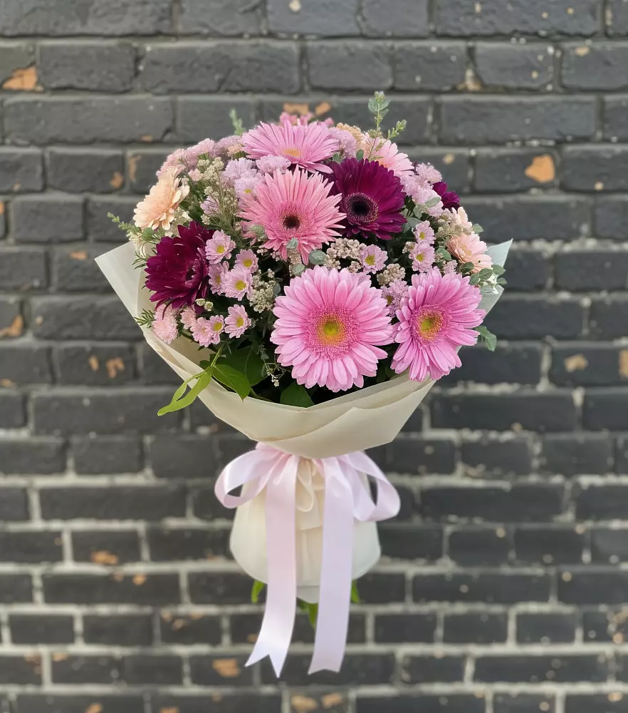 Букет цветов из: Герберы и Хризантемы в Митрофановке