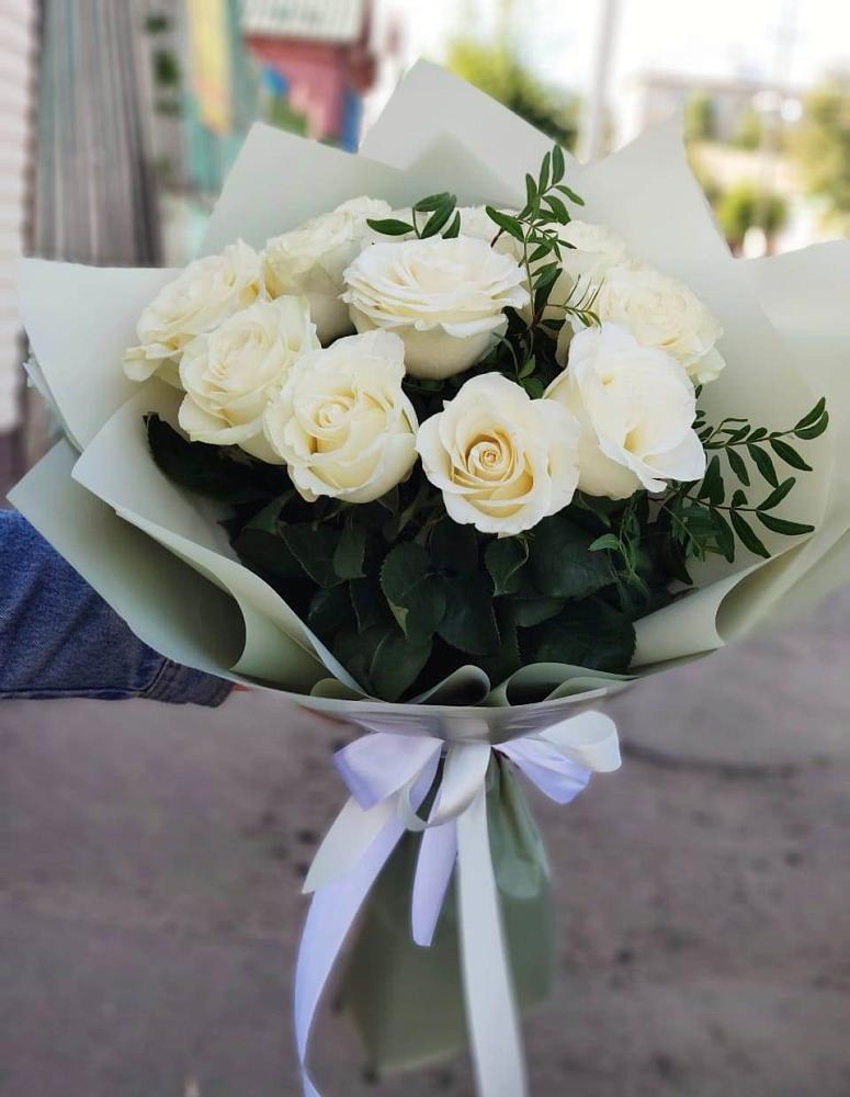 Букет Белые розы Проуд в Митрофановке