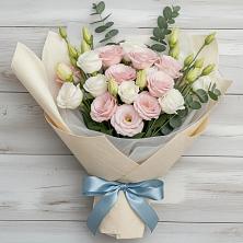 Букет цветов из:  Лизиантусы в Митрофановке