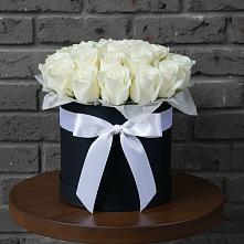 Цветочная композиция из Розы в шляпной коробке в Митрофановке